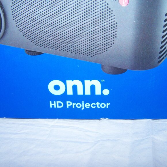 Onn. NWB HD Projector - Picture 2 of 4